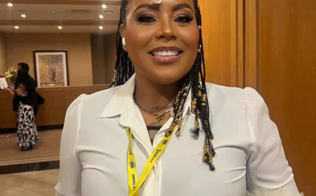 Manuela Tchifukos Recebe o Troféu Tesoura de Ouro em Portugal