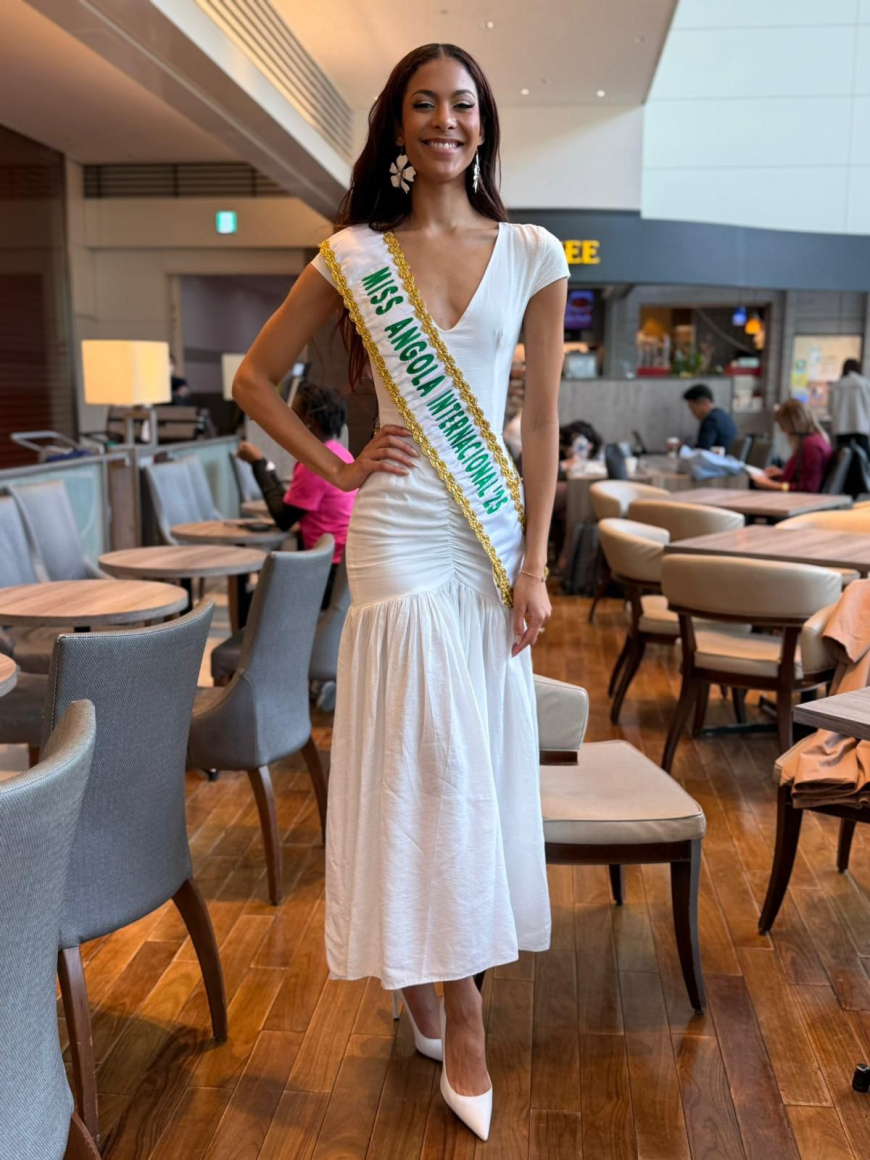 Lauriela Martins leva a elegância angolana ao palco mundial no Miss International 2025, em Tóquio