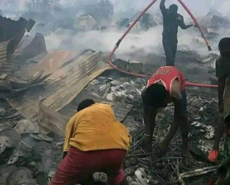 Mais de Mil Toneladas de Madeira Perdidas em Incêndio no Mercado do Kikolo