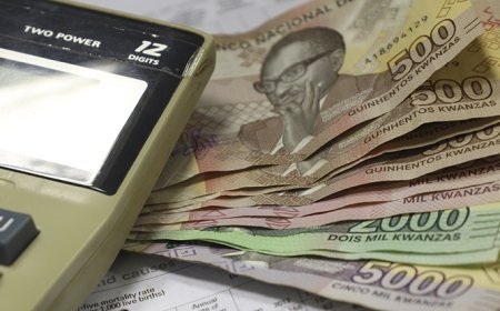 Décimo terceiro salário volta a ser pago de uma só vez a partir deste ano