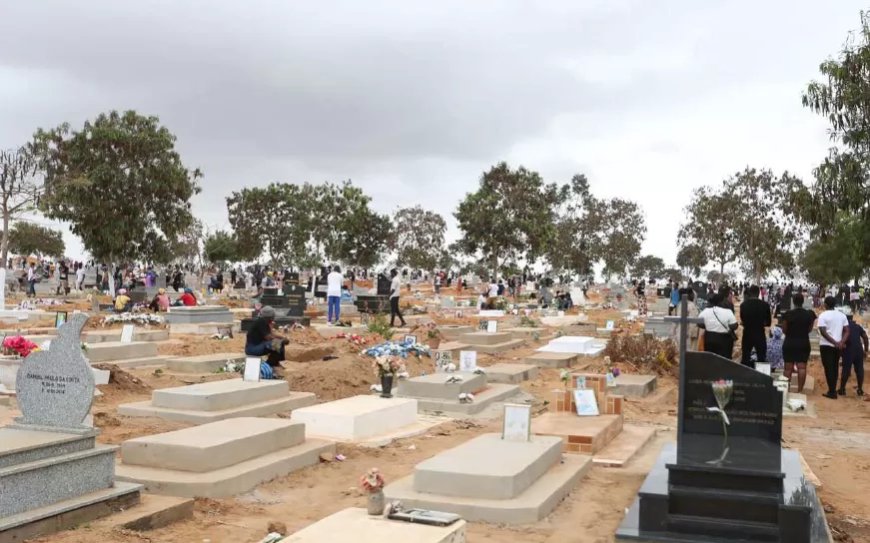 Grave Denúncia: Roupas de Cadáveres do Benfica Estariam a Ir para as Bancas da Zunga