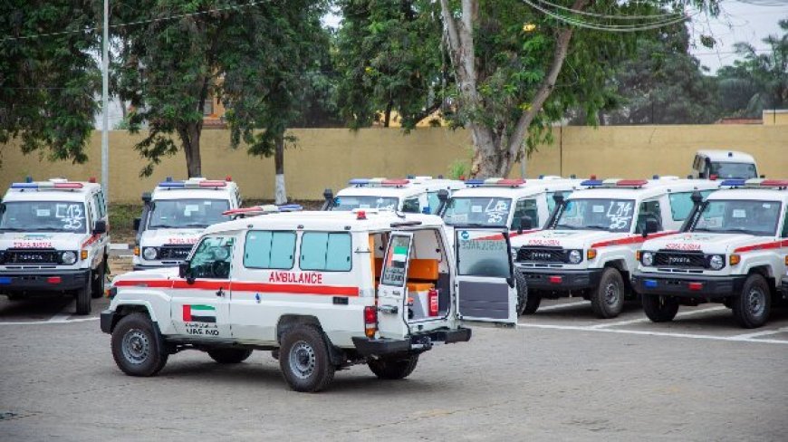 Emirados Árabes Unidos entregam 25 ambulâncias ao Ministério da Saúde