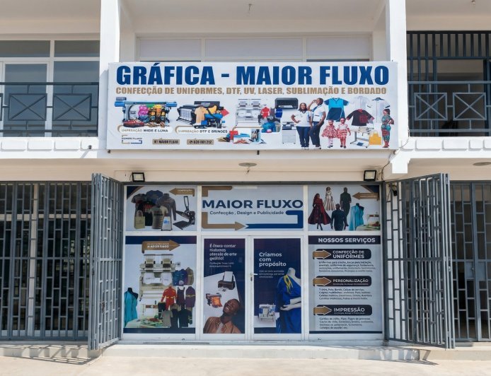 Maior Fluxo inaugura Gráfica no Camama